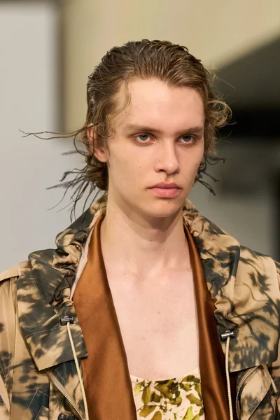 Look 126